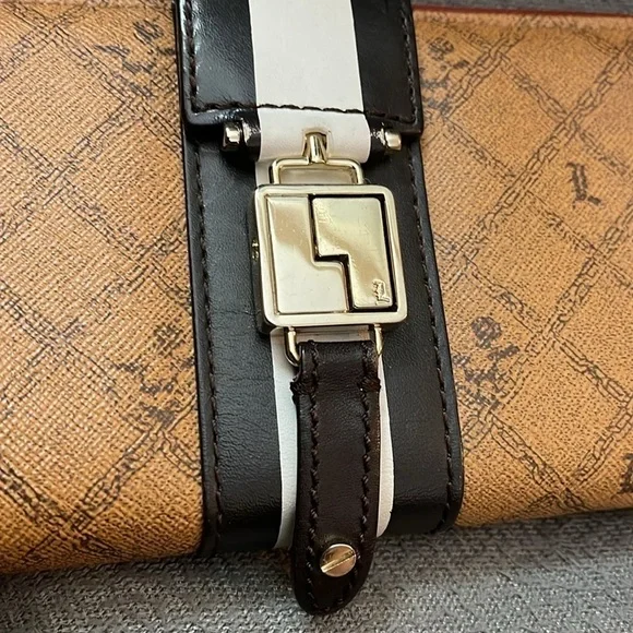 L.A.M.B. Tan Leather Wallet Gwen Stefani Leather Zip Wallet. 💋FINAL SALE PRICE💋 - Picture 3 of 5